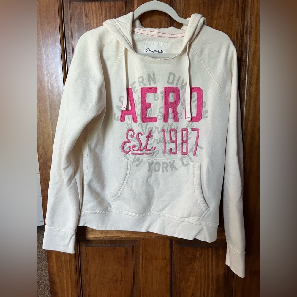 Aeropostale White Pullover Sweatshirt